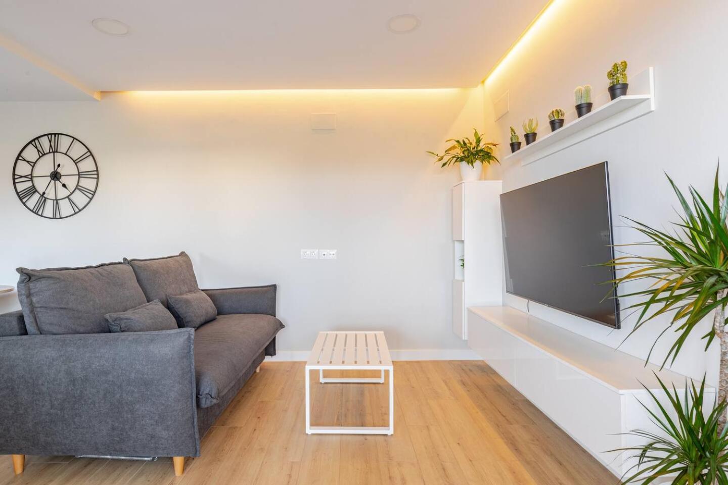 Appartamento En Banana Junto Al Mar - Marbella